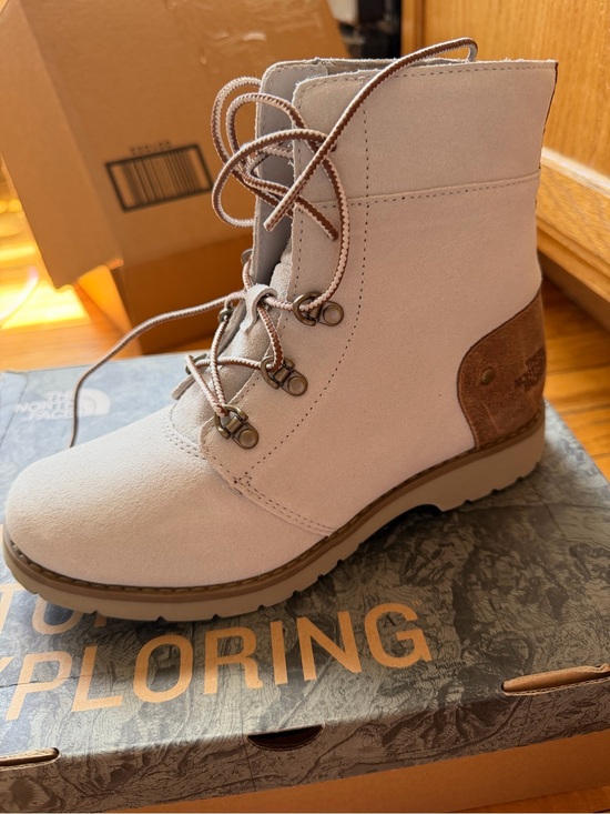 The North Face Shoes - The North Face Women's Ballard Lace II Suede - Moonlight Ivory & Dachshund Brown